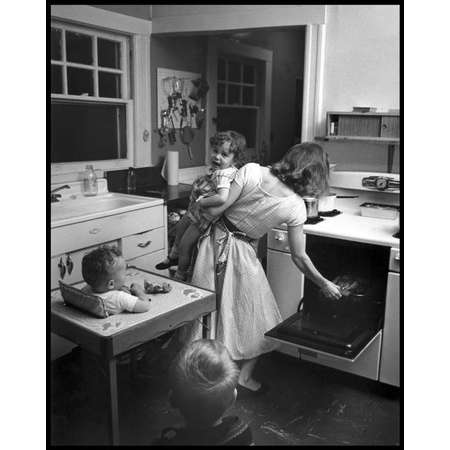 New Rochelle, New York, 1955 (busy mom)