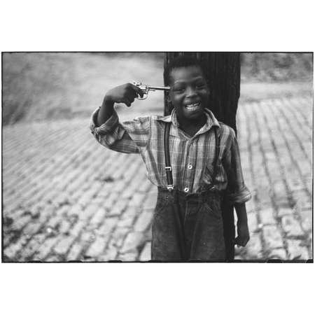 Pittsburgh, Pennsylvania,  1950 (Boy with pistol)