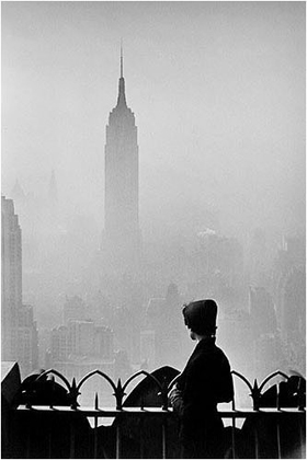 Elliott Erwitt, New York City 1955 (Empire State building)