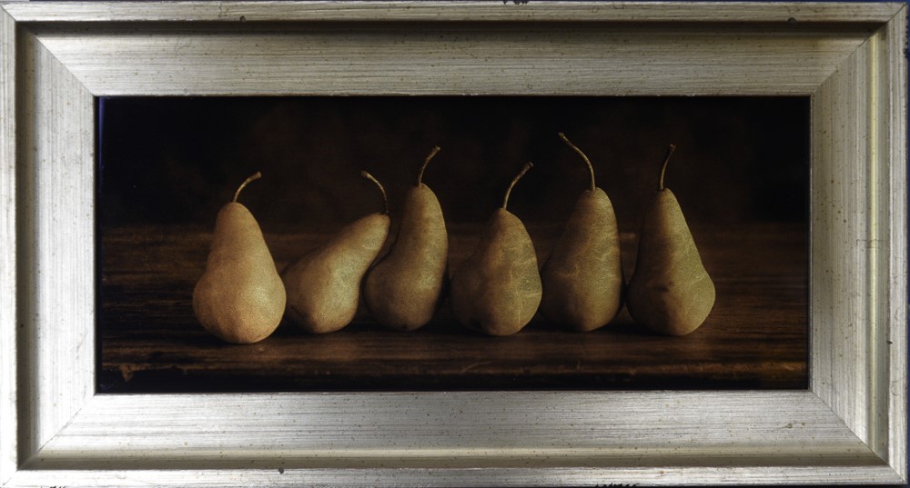 Kate Breakey, Six Pears